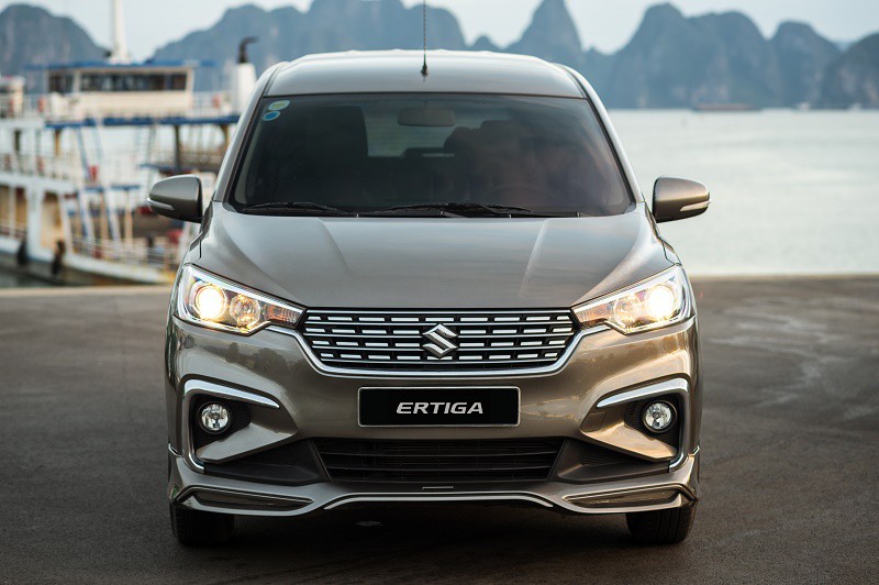 13-suzuki-ertiga-da-gop-phan-giup-tai-xe-kiem-duoc-nhieu-tien-hon-de-dang-chieu-long-cac-khach-hang-cua-minh-va-yen-tam-khi-lai-xe-1620829259.jpg