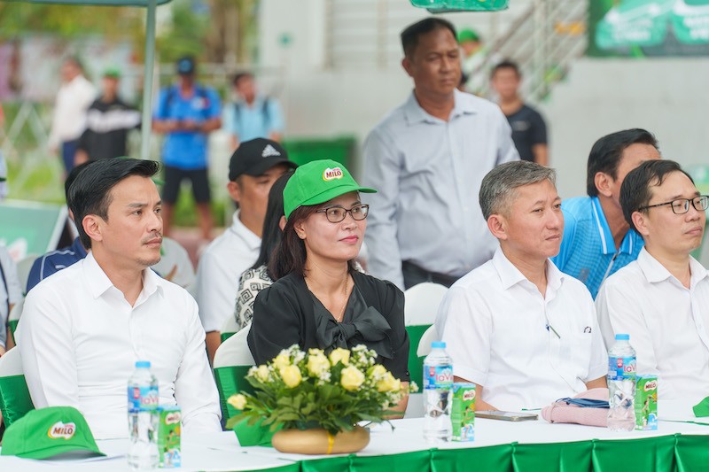 giai-dau-do-lien-doan-bong-da-tp-ho-chi-minh-so-giao-duc-va-dao-tao-tp-ho-chi-minh-va-cong-ty-nestle-milo-phoi-hop-to-chuc-giai-dau-la-mot-trong-nhung-hoat-dong-the-thao-trong-khuo-1686206978.jpg