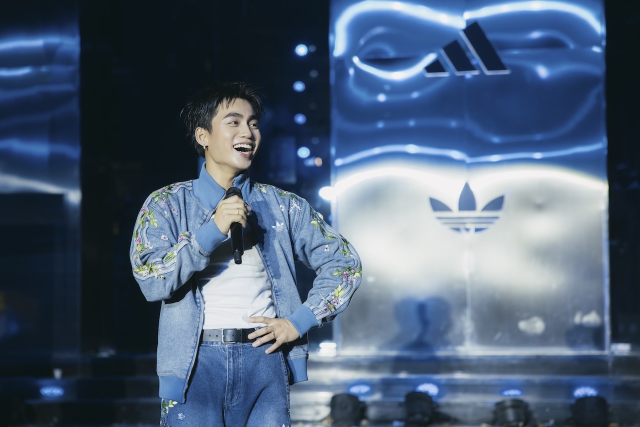 monoxadidas-123-1792311024.jpeg