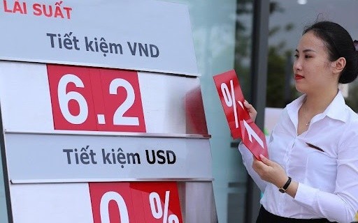 Lãi suất ngân hàng hôm nay 23/2: Các ngân hàng đồng loạt lì xì sau Tết