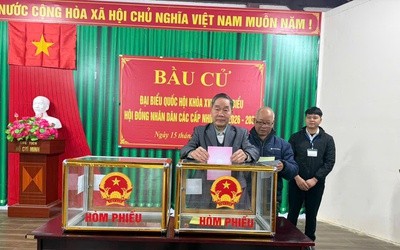 Cử tri Làng Nủ đi bầu cử với niềm tin mới