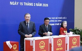 Tổng Bí thư Tô Lâm bỏ phiếu bầu cử đại biểu Quốc hội, HĐND các cấp tại phường Ba Đình, Hà Nội