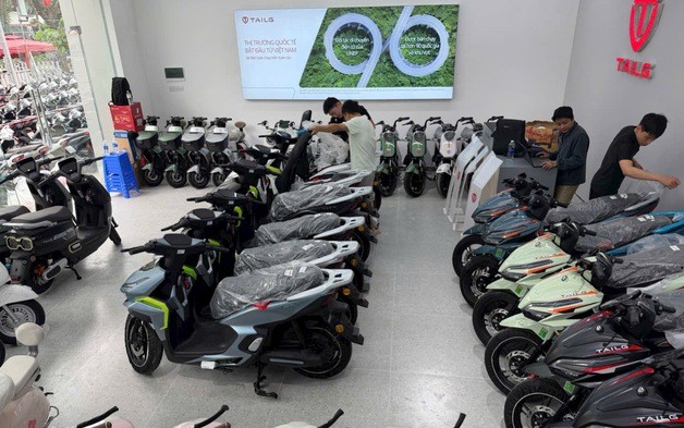 Thị trường xe điện “tăng nhiệt”