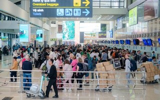 Đề xuất phụ thu nhiên liệu, vé máy bay nội địa có thể tăng thêm tới 680.000 đồng/vé