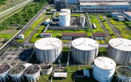 Bước chuyển mới của xăng sinh học - Bài 3: "Cú hích" nào cho xăng E10?