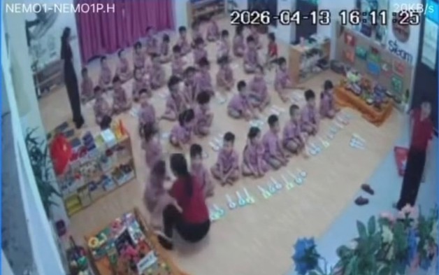 Cô giáo “tác động” vào đầu trẻ mầm non: Hé lộ nguyên nhân