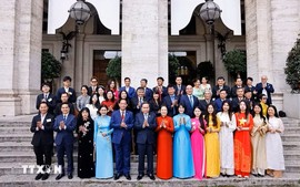 Chủ tịch Quốc hội Trần Thanh Mẫn gặp gỡ cộng đồng người Việt Nam tại Italy