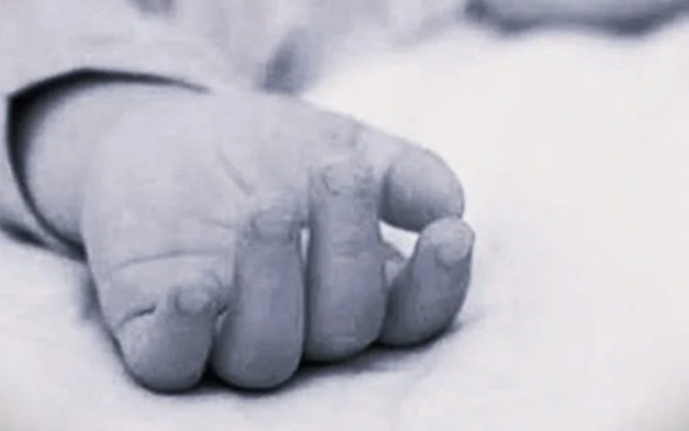 Bé gái 2 tuổi tử vong trong ô tô, bác sĩ chỉ mặt điểm tên những điều "ám ảnh" có thể xảy ra trong vài phút