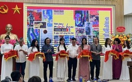 Hội tụ 90 tác phẩm của 23 họa sĩ tại triển lãm 'Minh họa trên báo'