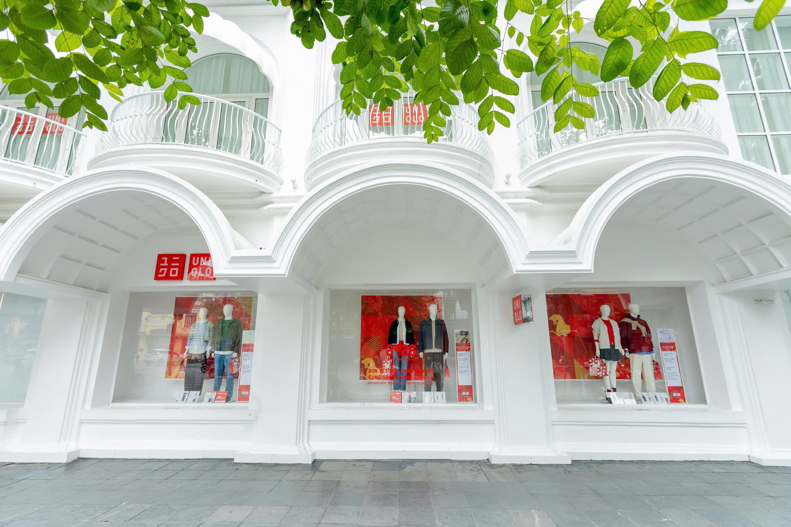 Uniqlo mở rộng khu vực giao hàng xuyên Tết và duy trì hoạt động nhiều cửa hàng trong Tết