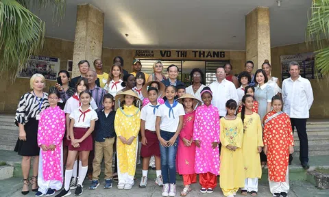 Phó Thủ tướng Trần Lưu Quang thăm ngôi trường mang tên nữ anh hùng Việt Nam ở La Habana