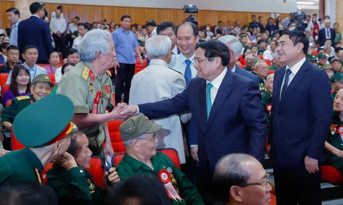 Thủ tướng dự gặp mặt, tri ân những người trực tiếp tham gia Chiến dịch Điện Biên Phủ