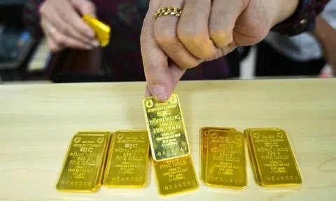 Giá vàng chiều nay 20/4/2024: Đúng như dự báo, vàng trong nước “nín thở” dò đường
