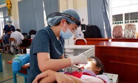 TP Hồ Chí Minh ra quân triển khai chăm sóc sức khỏe răng miệng cho học sinh tiểu học