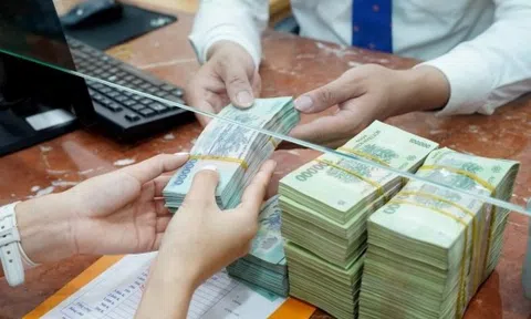 Lộ diện ngân hàng có lãi suất tiết kiệm cao ngất ngưởng lên mức 9,65%/năm cho kỳ hạn 13 tháng