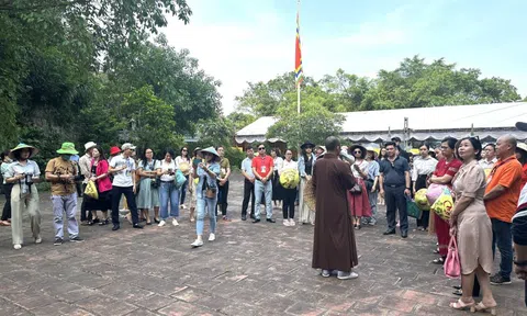 Không tùy tiện tăng giá, ép khách, gây ảnh hưởng xấu đến ngành du lịch