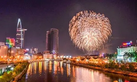 TPHCM bắn pháo hoa 5 điểm dịp lễ 30/4
