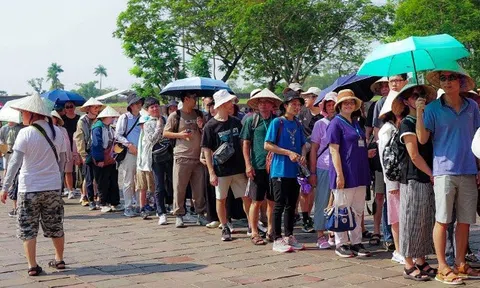 Du lịch Huế "bội thu" dịp lễ 30/4 và 1/5