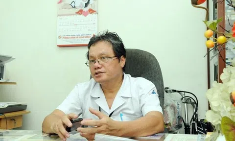 Chuyên gia y tế: Bị sốt xuất huyết tuyệt đối không cạo gió