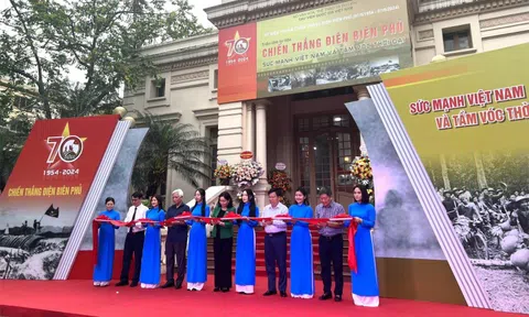 Khai mạc Triển lãm ‘Chiến thắng Điện Biên Phủ - Sức mạnh Việt Nam và Tầm vóc thời đại’