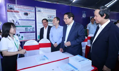 Thủ tướng khích lệ thế hệ trẻ 'gen Z' dũng cảm khởi nghiệp, đổi mới sáng tạo