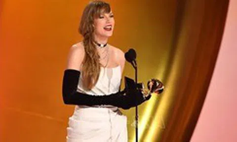 Taylor Swift tiếp tục giữ quán quân trên bảng xếp hạng Billboard 200