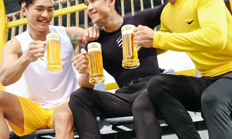 Người Việt thưởng thức bia tươi bắt nhịp thế giới