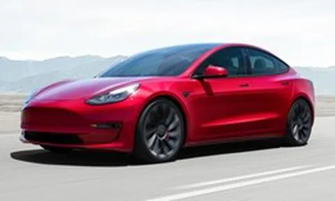 Tesla nâng giá bán xe Model 3 tại châu Âu