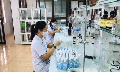 Kỹ thuật viên hạng IV được phụ cấp ưu đãi nghề