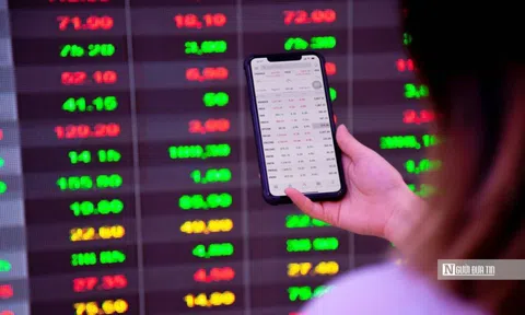 Lăng kính chứng khoán 13/9: Có thể chịu áp lực điều chỉnh về vùng 1.250 điểm