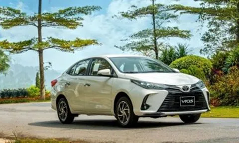 Toyota Vios giảm giá mạnh cuối năm: Cơ hội vàng để sở hữu xe hạng B đẳng cấp