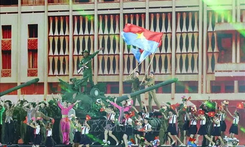 Tổng Bí thư Tô Lâm dự Chương trình nghệ thuật đặc biệt 'Mùa Xuân thống nhất'