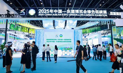 Triển lãm xanh và carbon thấp 2025 trong khuôn khổ Triển lãm Trung Quốc-ASEAN 2025 khai mạc tại Nam Ninh, Trung Quốc
