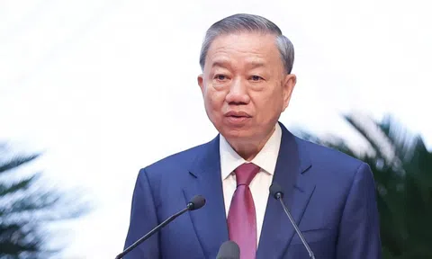 Công an nhân dân vì Đảng, vì dân