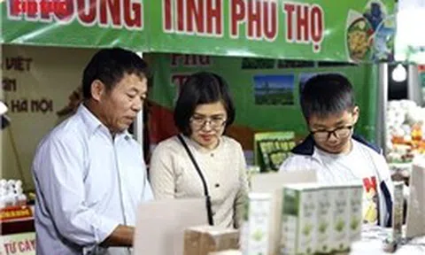 Sôi động Tuần hàng Việt TP Hà Nội năm 2025 tại phường Kiến Hưng