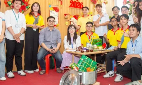 Hàng nghìn sinh viên được lì xì, tặng vé xe về quê dịp Tết