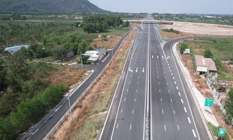Cao tốc Biên Hòa-Vũng Tàu tăng tốc về đích trước Tết