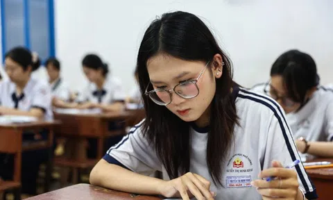 Quy định mới về miễn thi Ngoại ngữ trong kỳ thi tốt nghiệp THPT 2026, thí sinh cần lưu ý