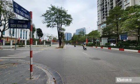 Đường phố Hà Nội thênh thang ngày đầu nghỉ Tết Nguyên đán