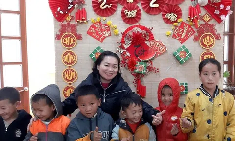 Tết của những giáo viên bám bản