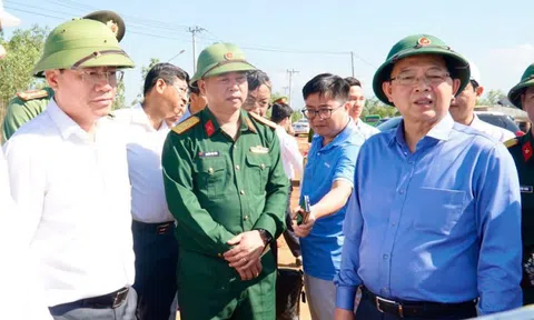 Phó Thủ tướng Hồ Quốc Dũng kiểm tra tiến độ đường cao tốc Quy Nhơn - Pleiku