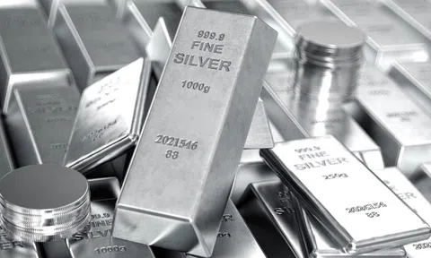 Giá bạc hôm nay 24/2: Các thương hiệu đồng loạt giảm, bạc SBJ rời mốc 98 triệu đồng/kg