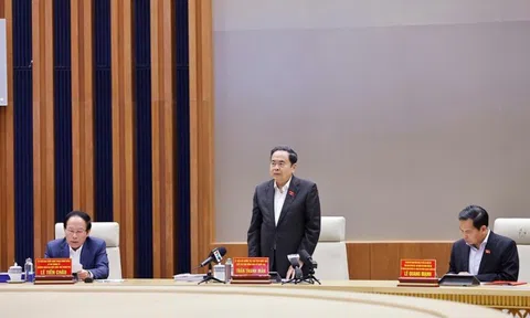 Chủ tịch Quốc hội: Rà soát kỹ nhóm cử tri đặc thù, bảo đảm không bỏ sót quyền bầu cử