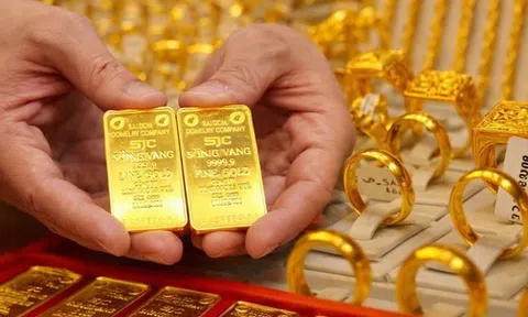 Giá vàng chiều nay 27/2: Vàng nhẫn, vàng SJC Bảo Tín Minh Châu tách đi riêng
