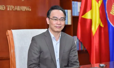 Thủ tướng giao Quyền Bộ trưởng Bộ GDĐT cho PGS.TS Hoàng Minh Sơn