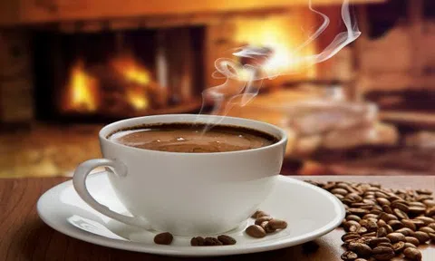 Chuyện trong quán cà phê sáng