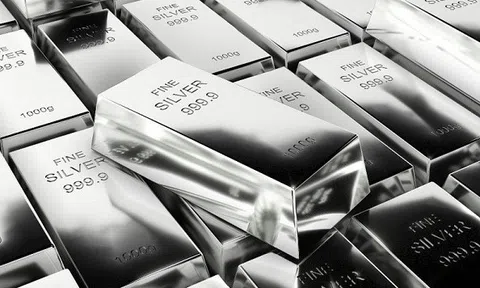 Giá bạc hôm nay 9/3: Giảm rõ rệt theo chiều giá bạc thế giới