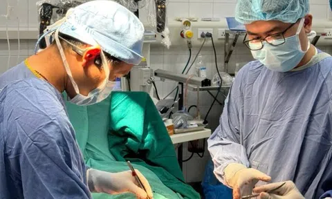 Cấp cứu kịp "giờ vàng", cứu nam bệnh nhân 42 tuổi