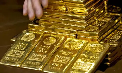 Giá vàng hôm nay 13/3: Giá vàng SJC và vàng nhẫn giảm sâu, ngược chiều với giá dầu thô thế giới