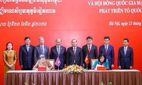 Việt Nam và Campuchia tăng cường hợp tác công tác Mặt trận